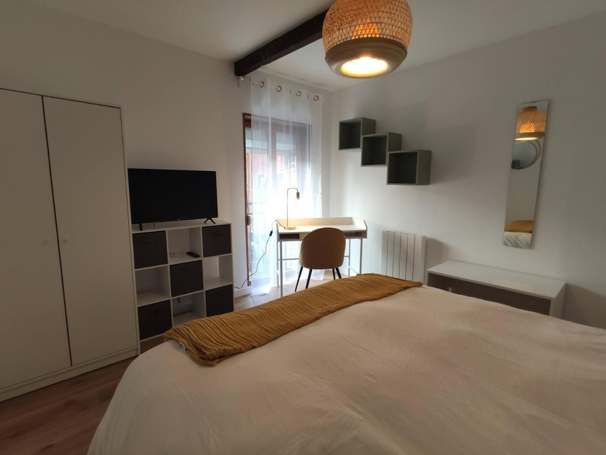 Residence Beaudelot Saint-Saulve Esterno foto