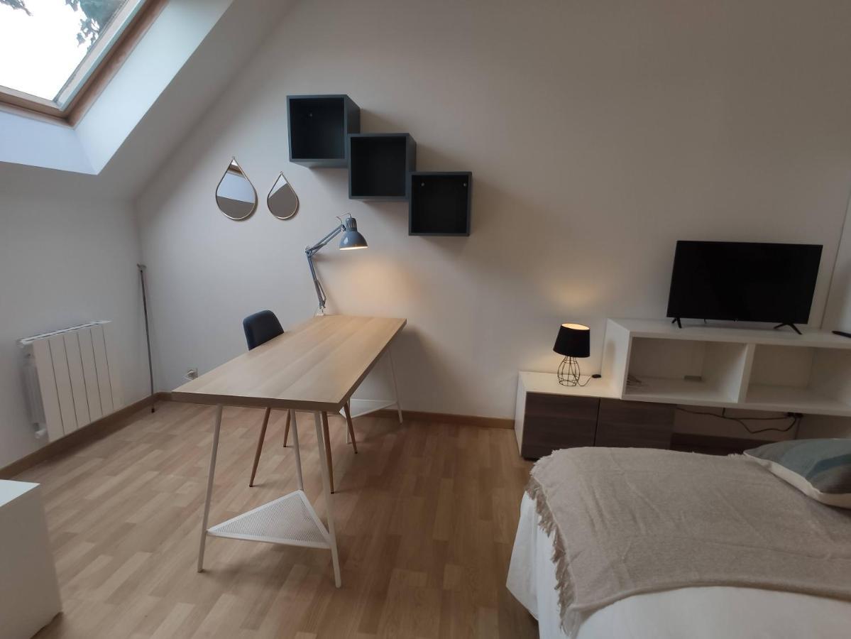 Residence Beaudelot Saint-Saulve Esterno foto